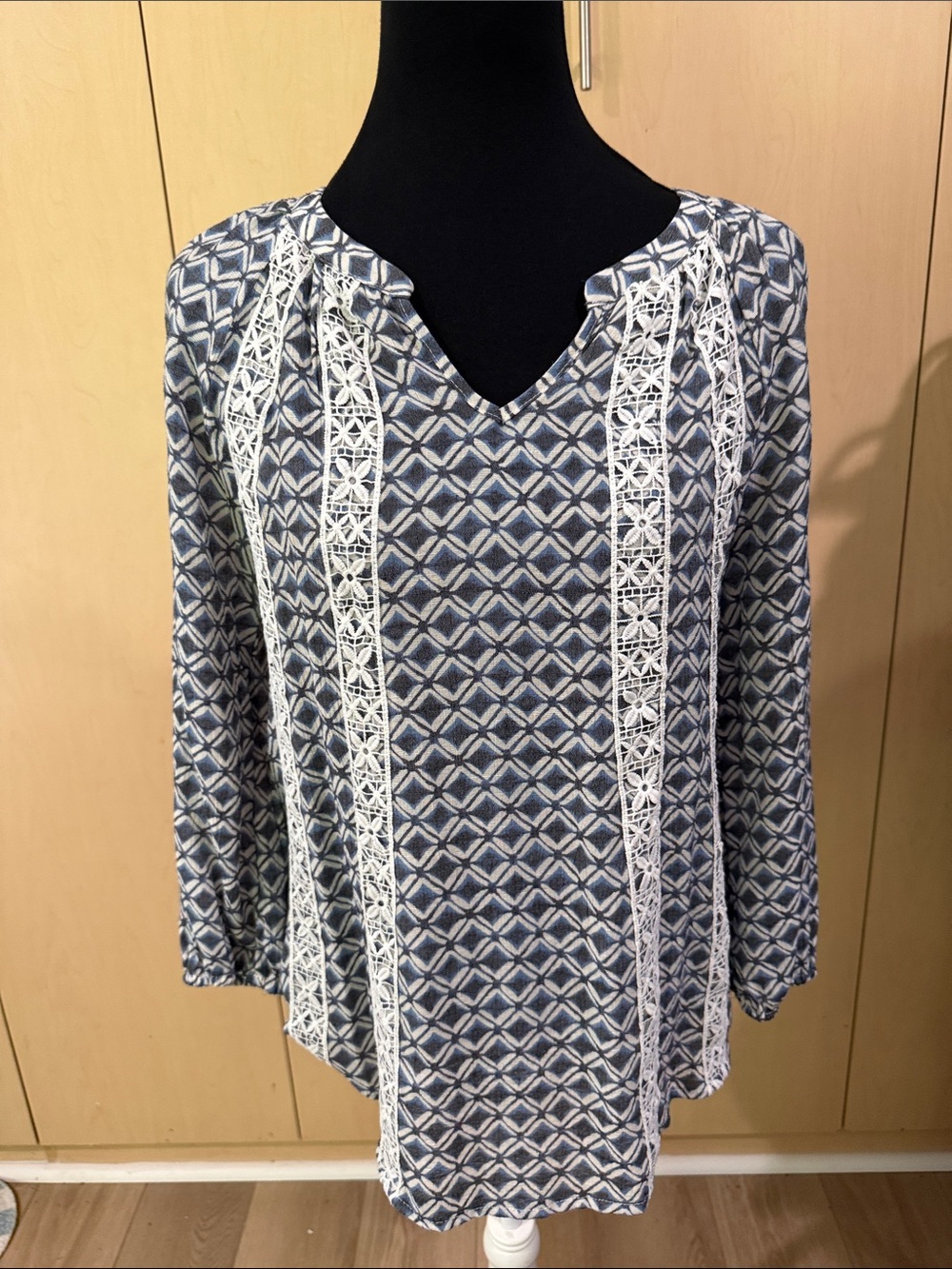 Boho Geometric Print Blue Lace-Trim V-Neck Tunic